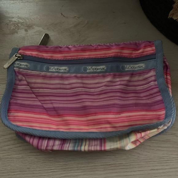 Lesportsac Bags Lesportsac Makeup Bag Poshmark